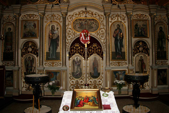 ikonostac u srpskoj pravoslavnoj crkvi u Osnabriku
